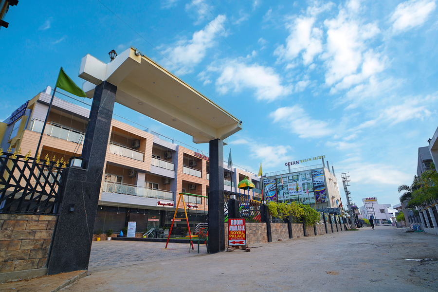 royal palace beach resort