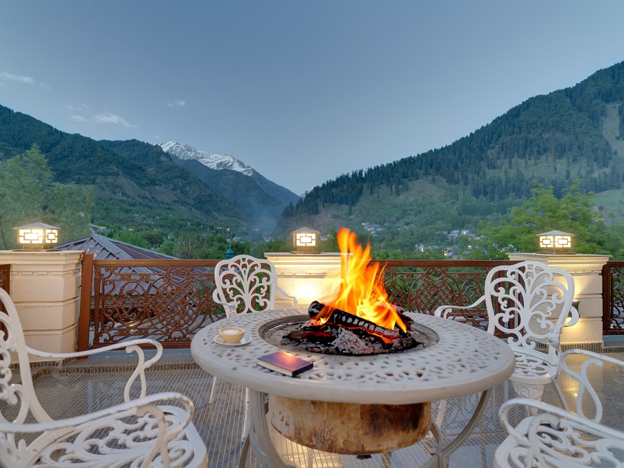 Hillside Resort & Spa Pahalgam,Laripora, Pahalgam,4 star