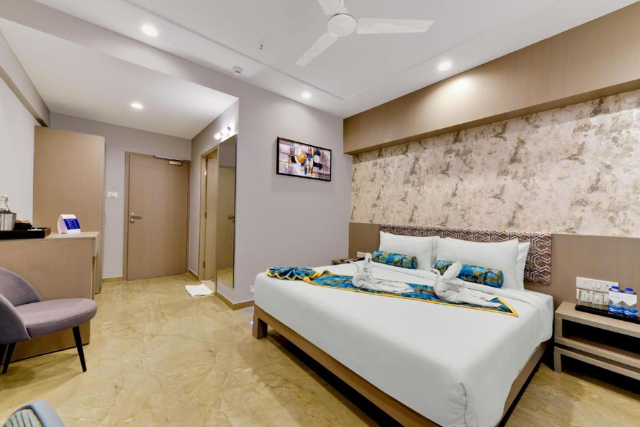 Iris Beacon Rajkot,,3 star