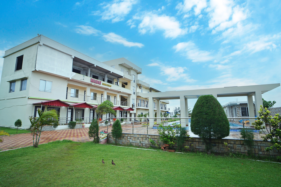 holiday beach resort mandarmani