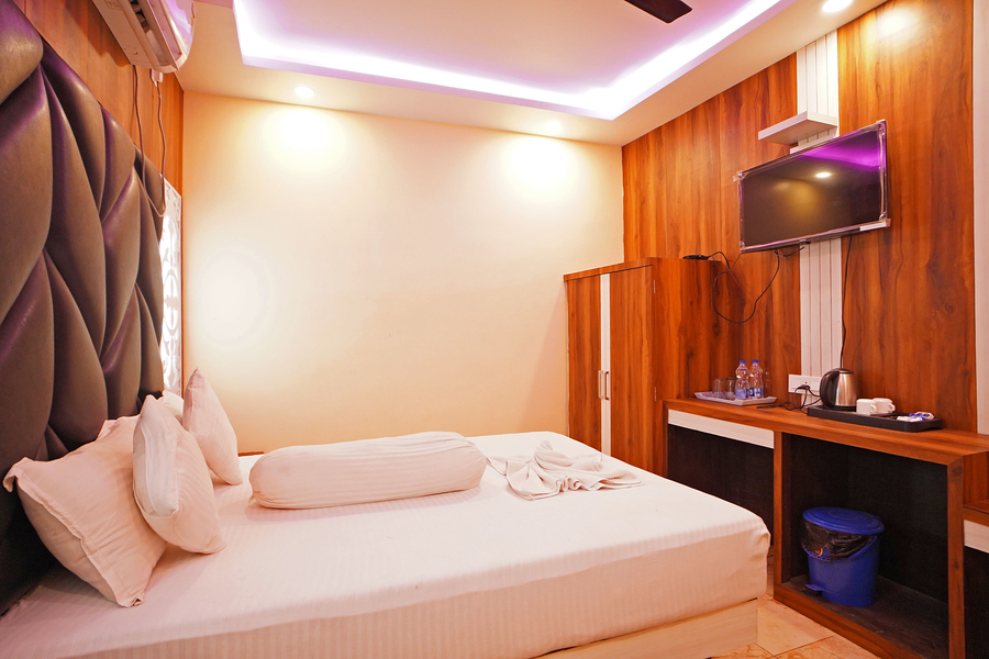 holiday beach resort mandarmani