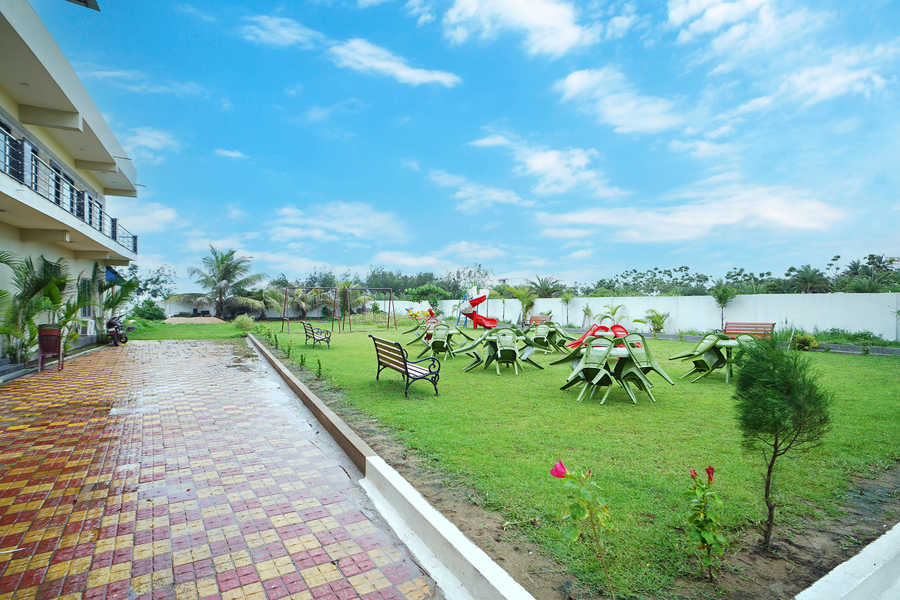 holiday beach resort mandarmani