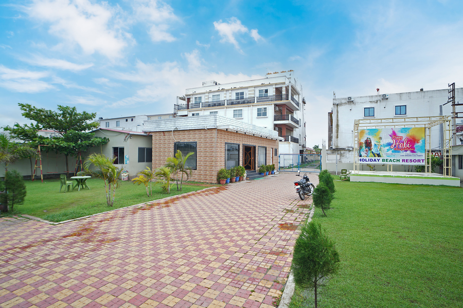 holiday beach resort mandarmani