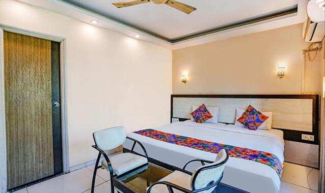 prabhu sharan b glitz hotels