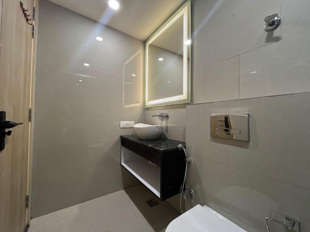 foxoso venue delhi airport