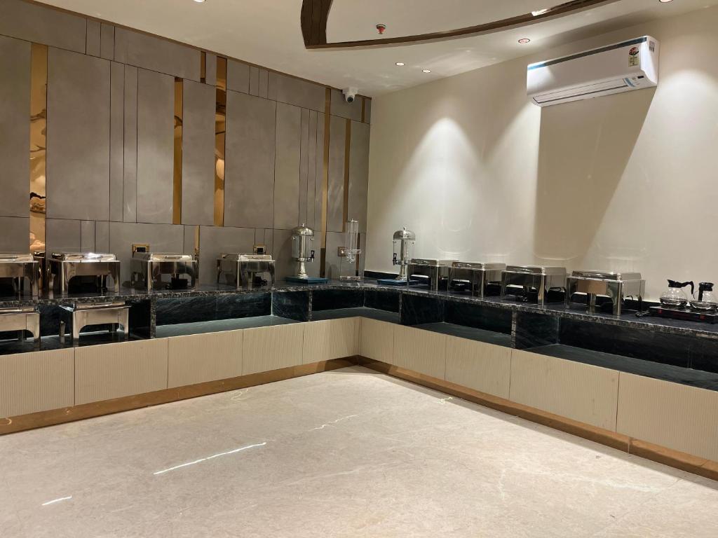 foxoso venue delhi airport