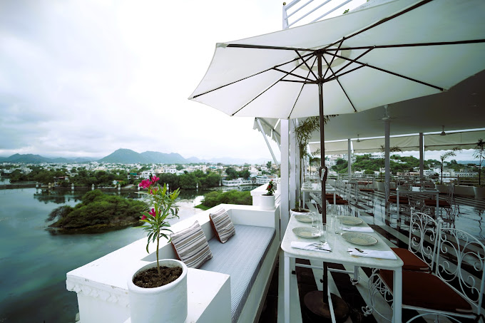 Grandrosse Boutique - Lake Facing Hotel,,2 star