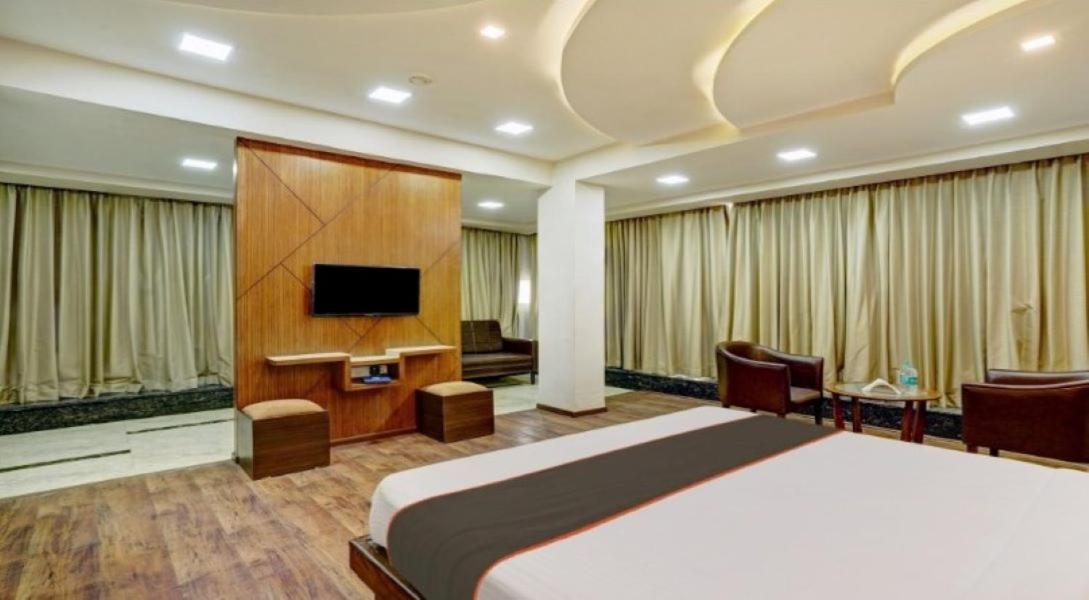 hotel orange park