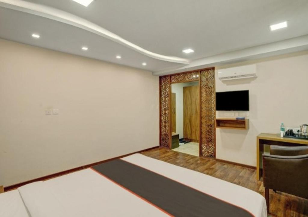 hotel orange park