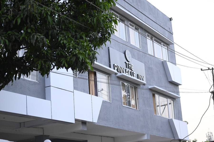 the pinnacle inn