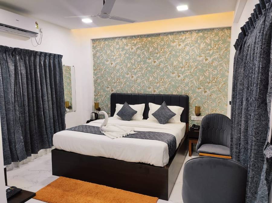 singing sands beach resort