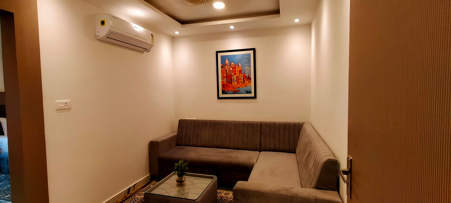 hotel varuna grand