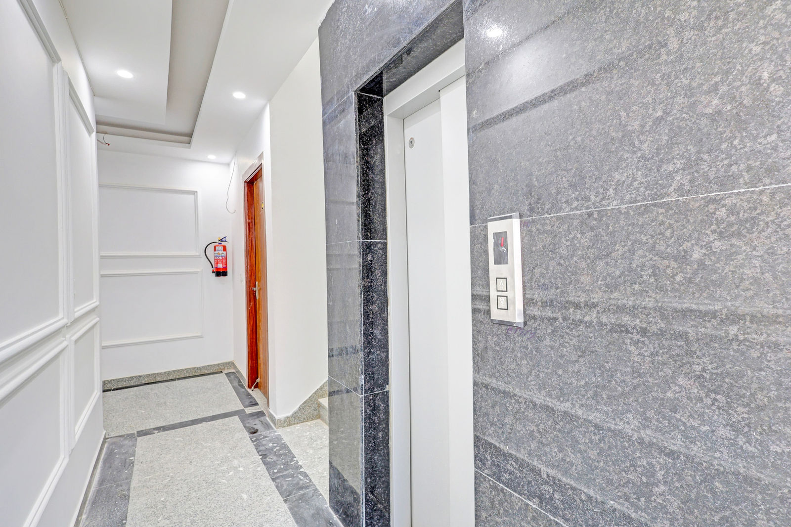 super townhouse sector 62 gurgaon near world mark