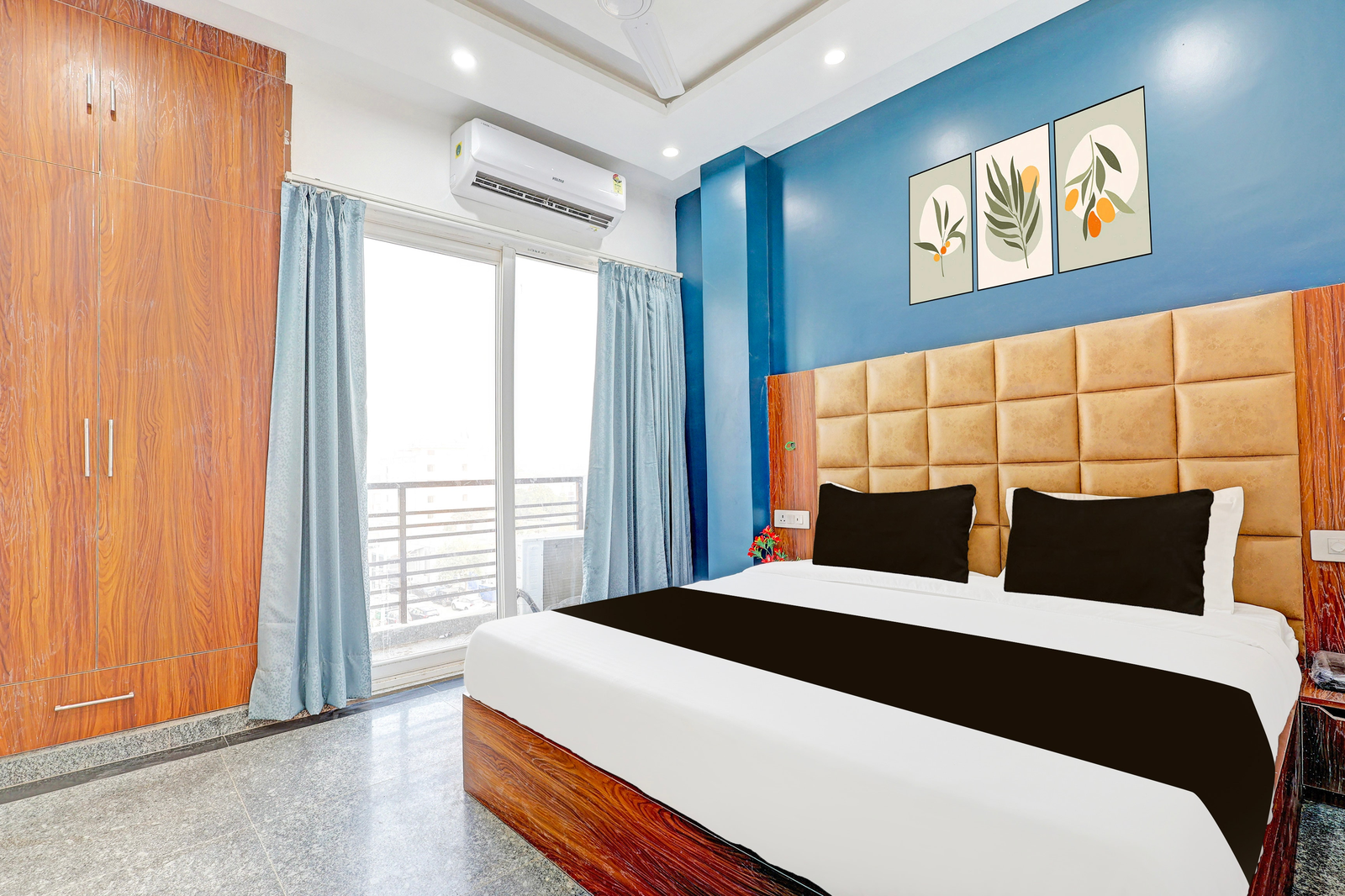 super townhouse sector 62 gurgaon near world mark