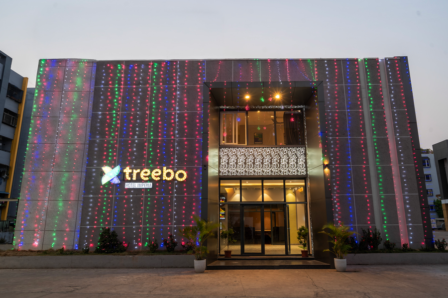 Treebo Imperia, Kommadi,,3 star