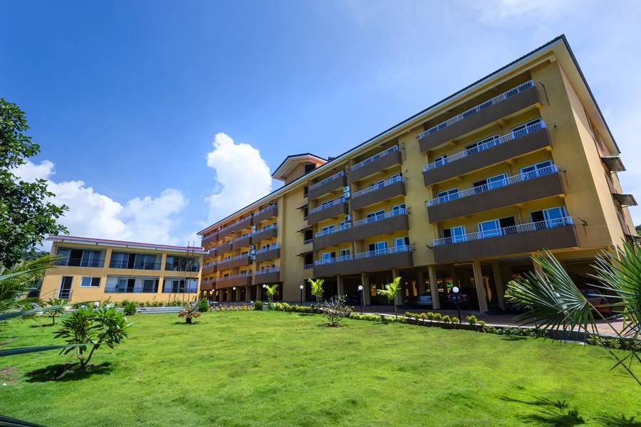 alaya stays 1 bhk with pool veera marina