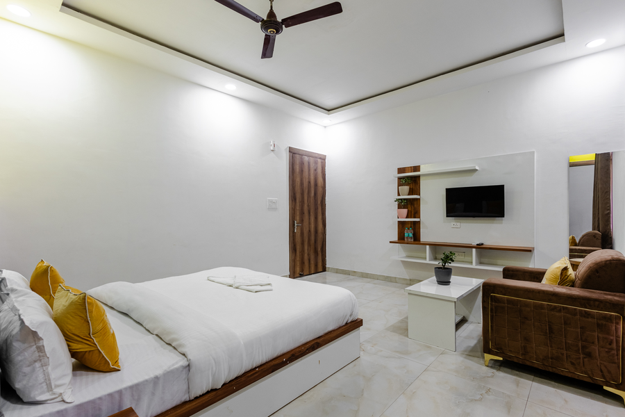 hotel brij royal heritage vrindavan