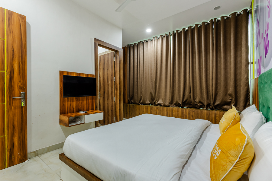 hotel brij royal heritage vrindavan