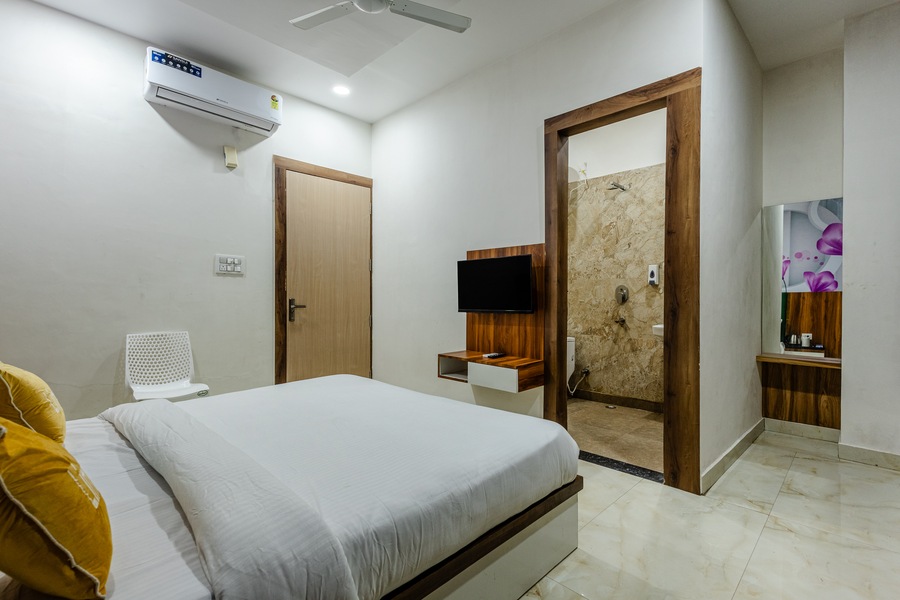 hotel brij royal heritage vrindavan