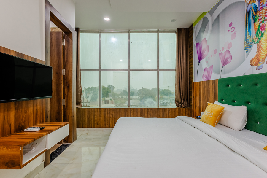 hotel brij royal heritage vrindavan