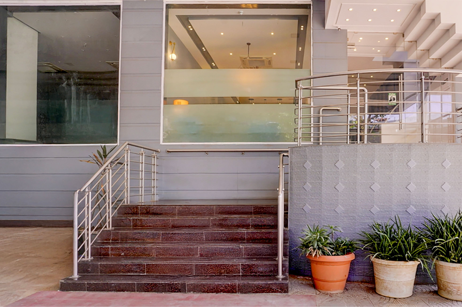 super townhouse bombay exhibition centre goregaon