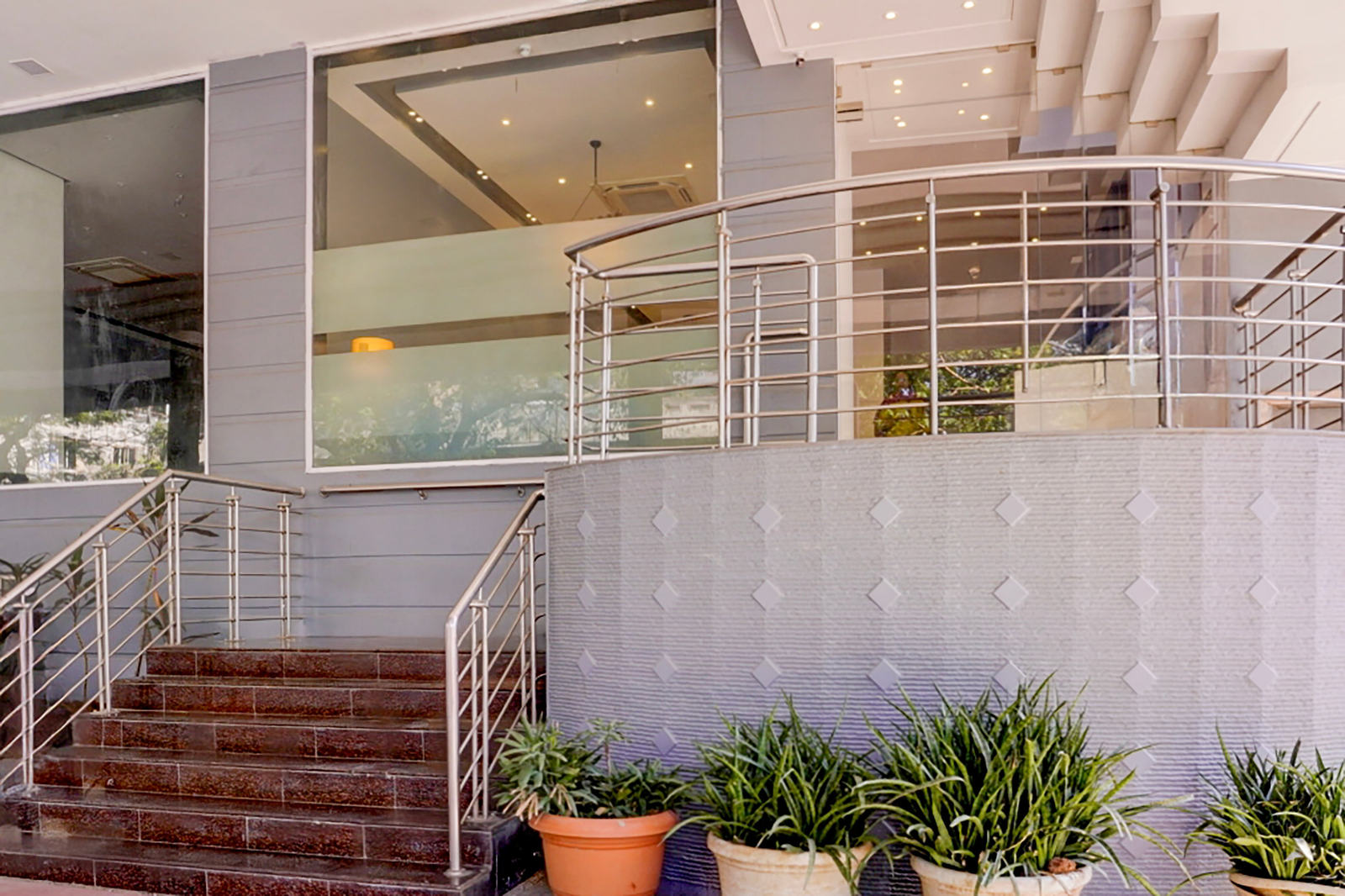 super townhouse bombay exhibition centre goregaon