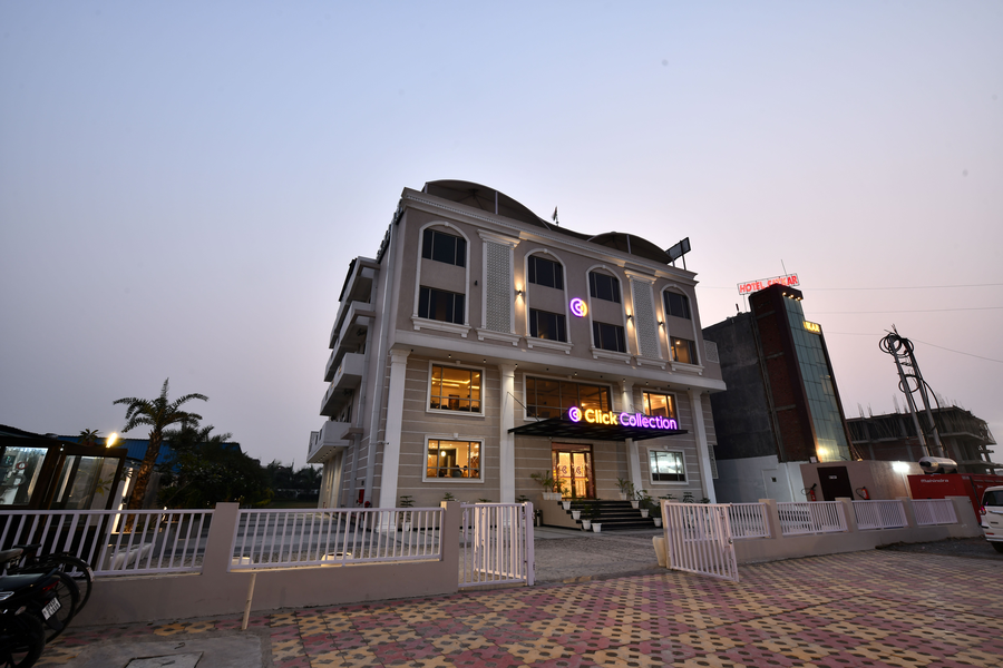 click collection grand gateway varanasi