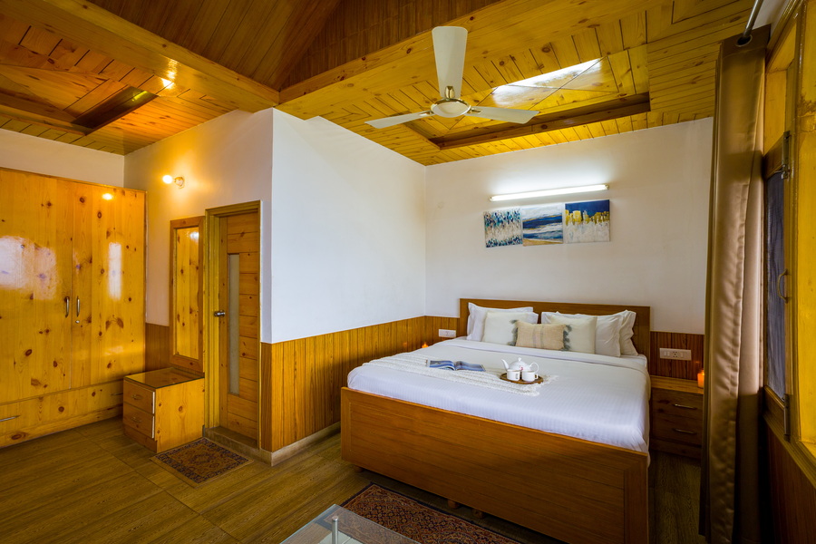 the castle villa hill view kasauli