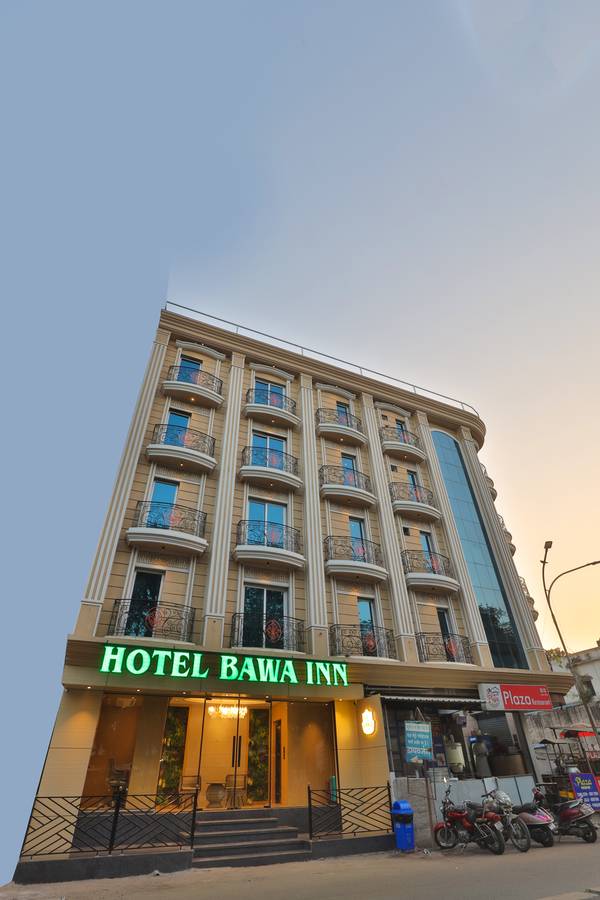 Hotel Bawa Inn,Near Surat Railway Station,3 star