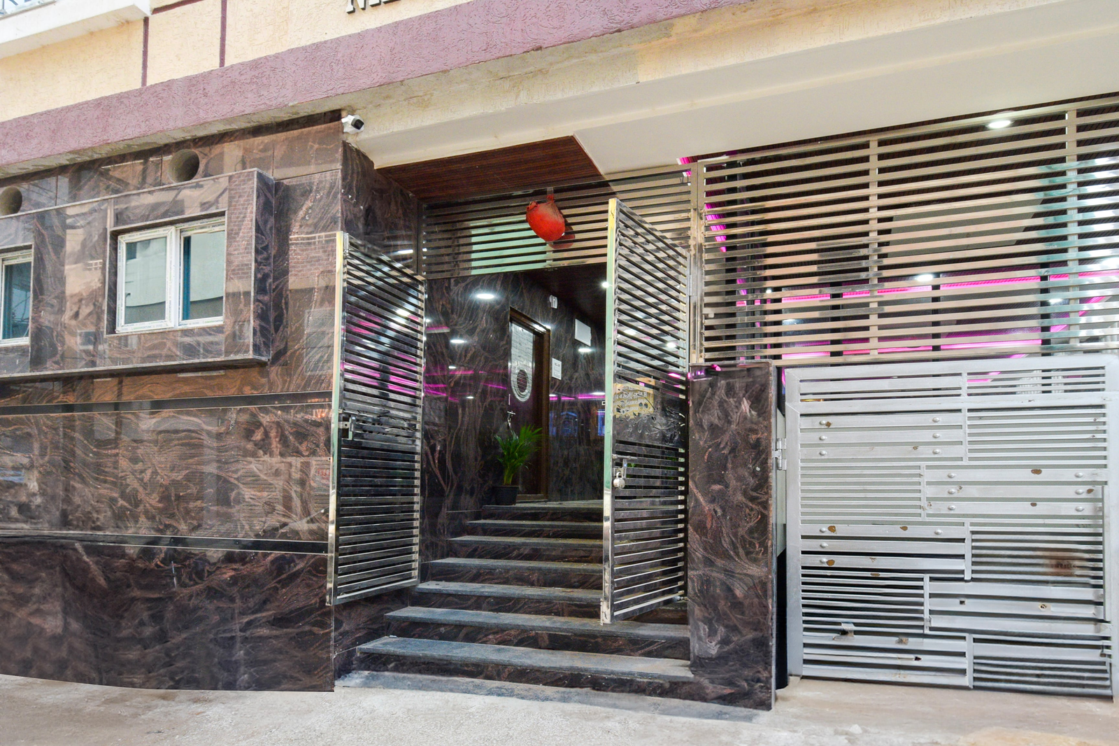 Super Townhouse Kokapet Formerly Aarian Tej Nilayam,Kothur,4 star