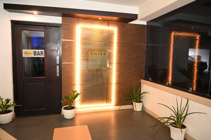the mercy luxury business hotel