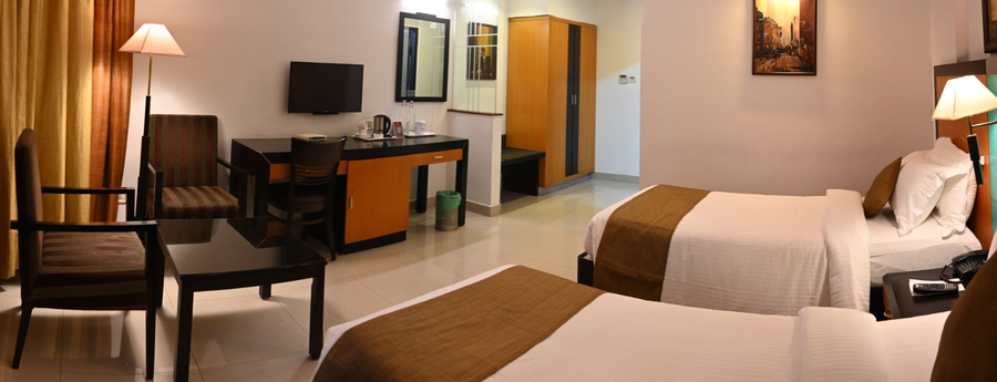 the mercy luxury business hotel