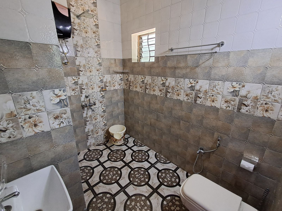 whispering waves luxury homes