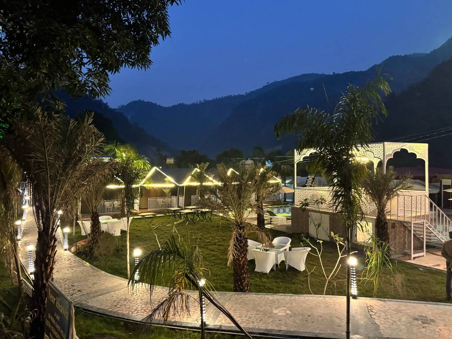 Heaven In Himalayas,Neelkanth Temple,3 star