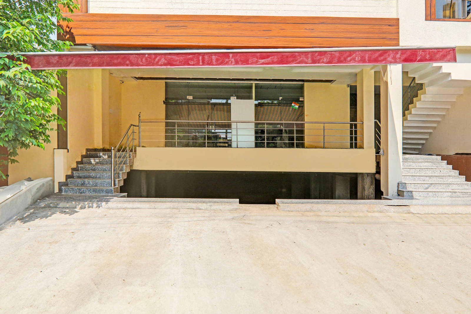 super hotel o kathauta jheel malhaur gomti nagar