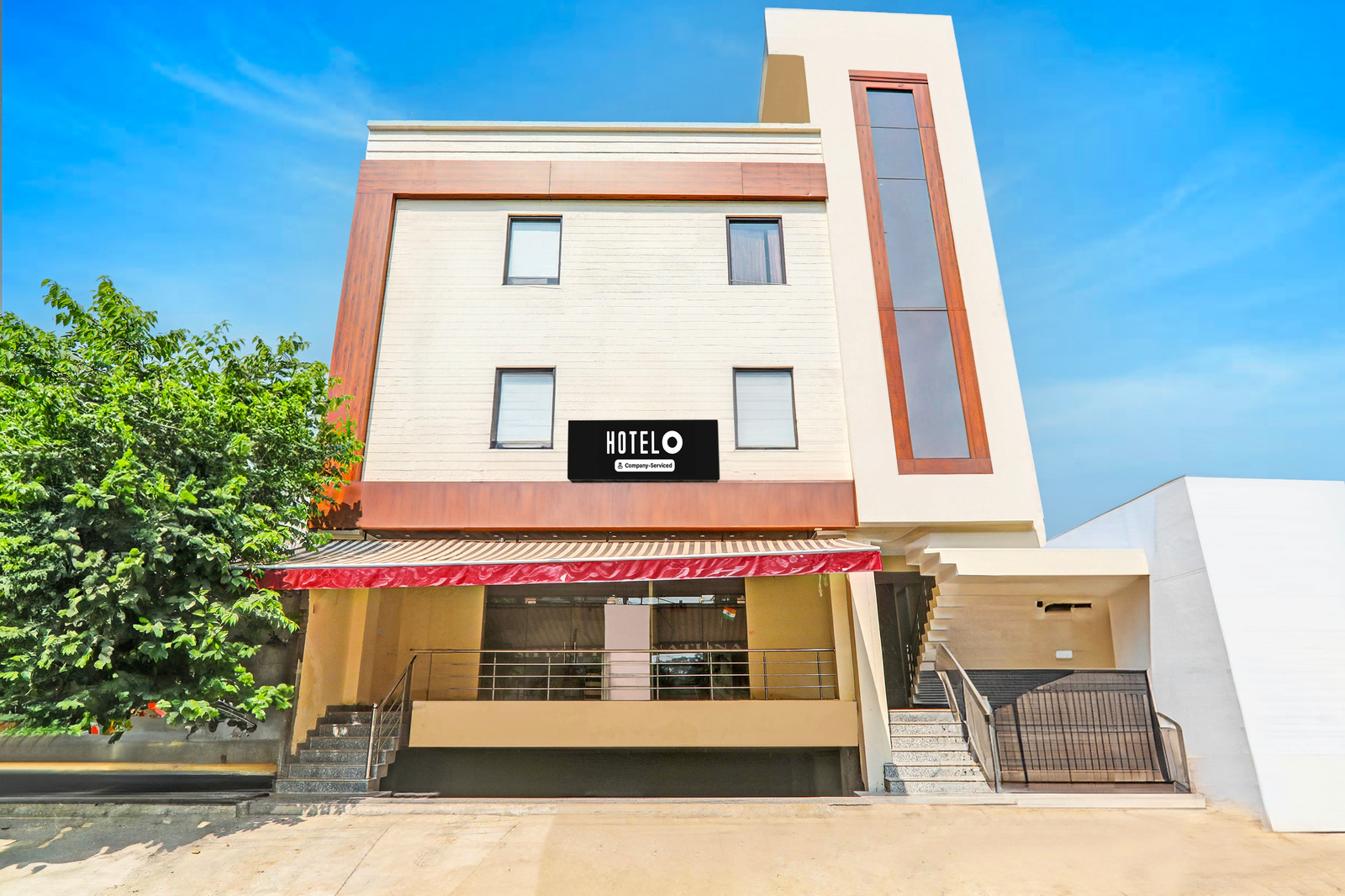 super hotel o kathauta jheel malhaur gomti nagar