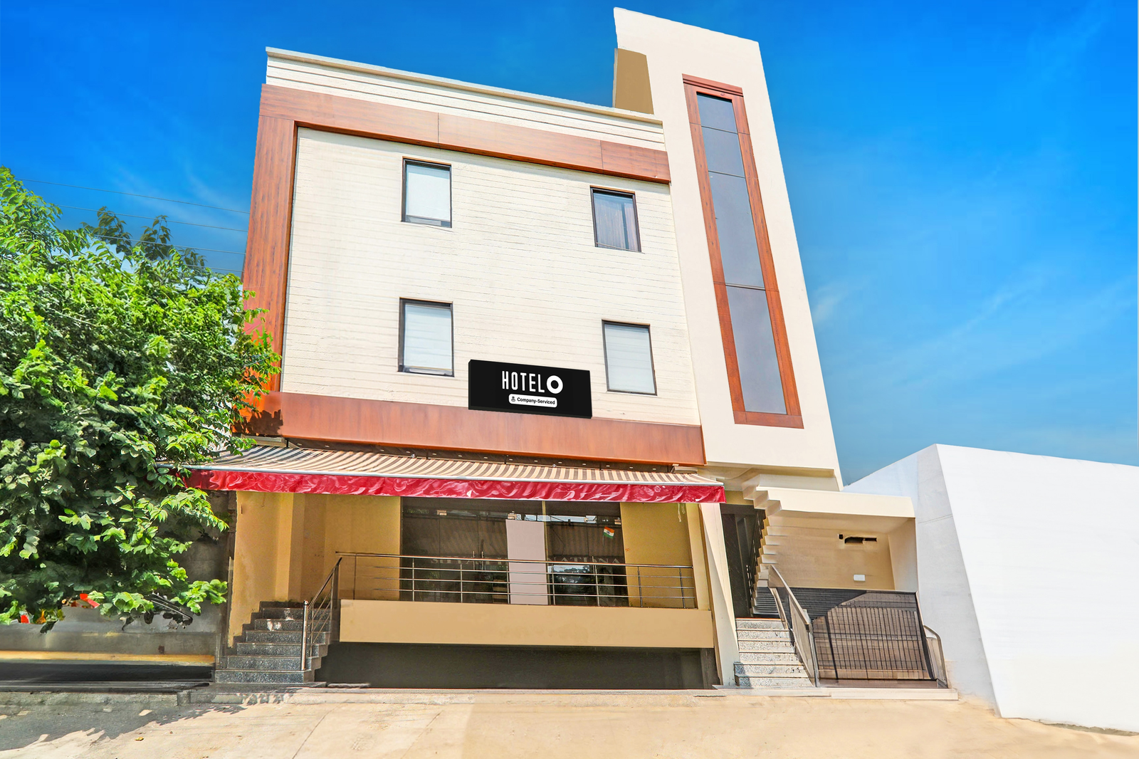 super hotel o kathauta jheel malhaur gomti nagar
