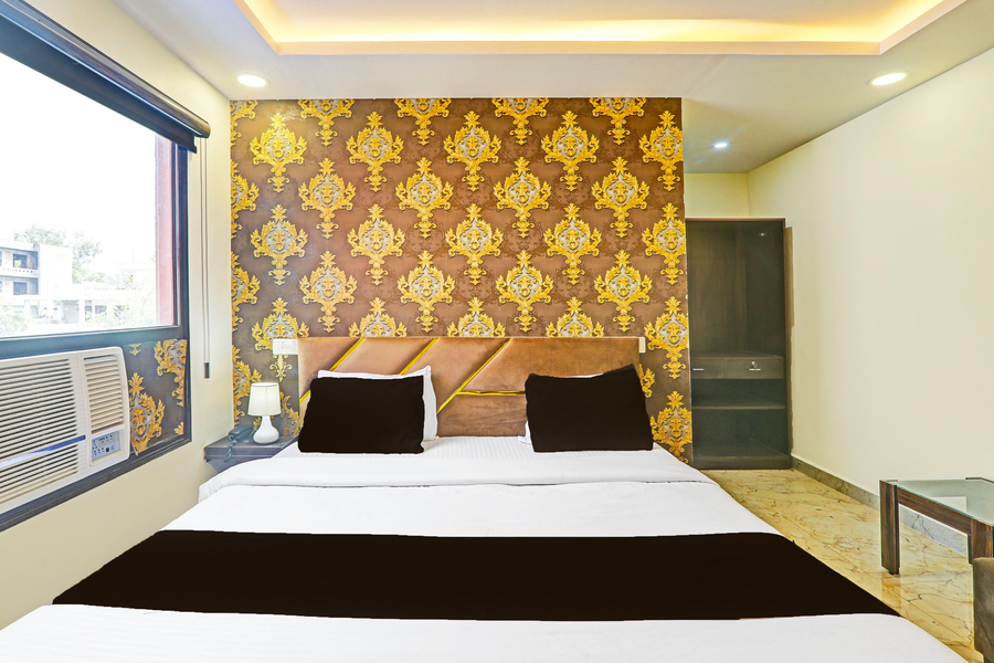 super hotel o kathauta jheel malhaur gomti nagar