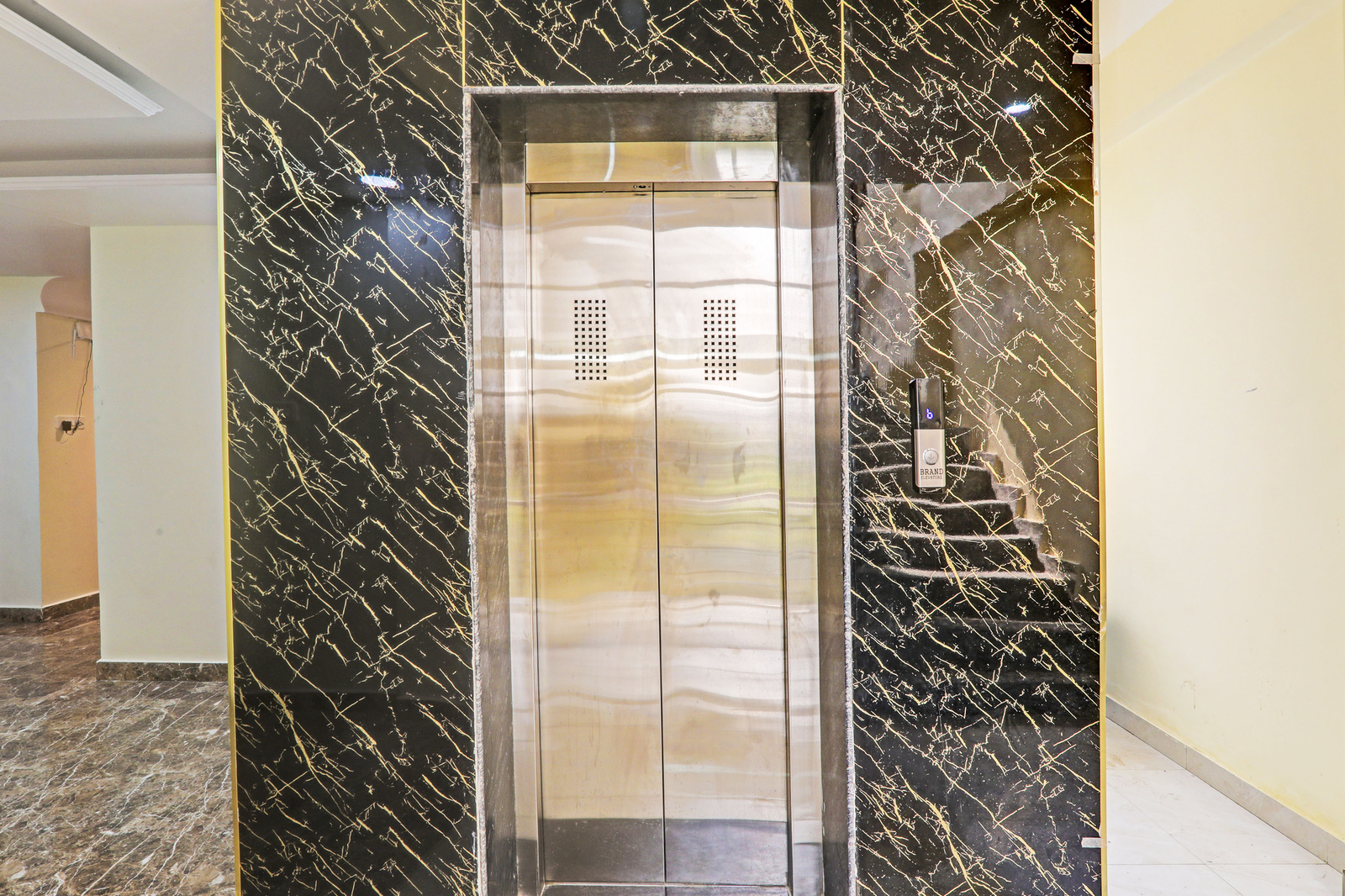 super hotel o kathauta jheel malhaur gomti nagar