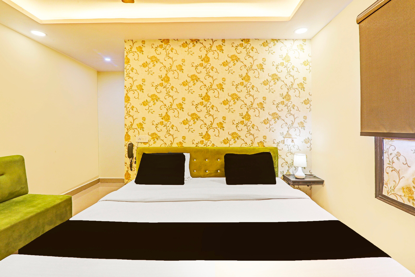 super hotel o kathauta jheel malhaur gomti nagar