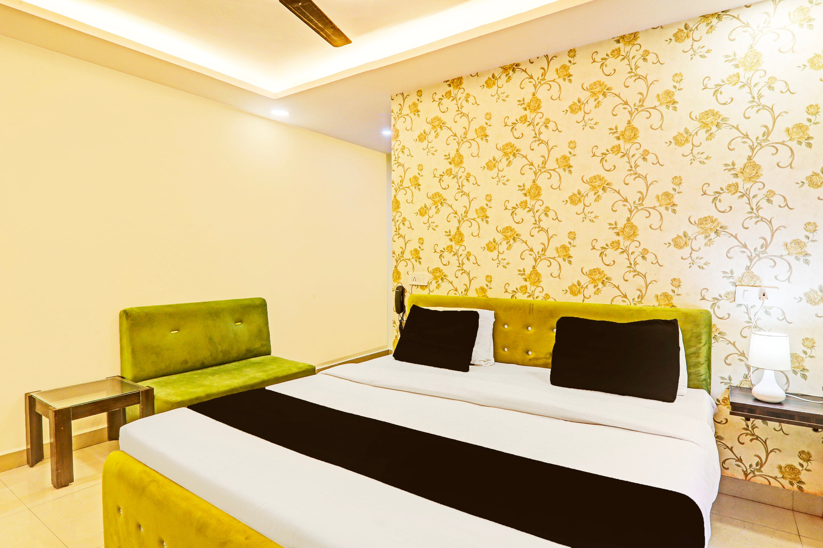 super hotel o kathauta jheel malhaur gomti nagar