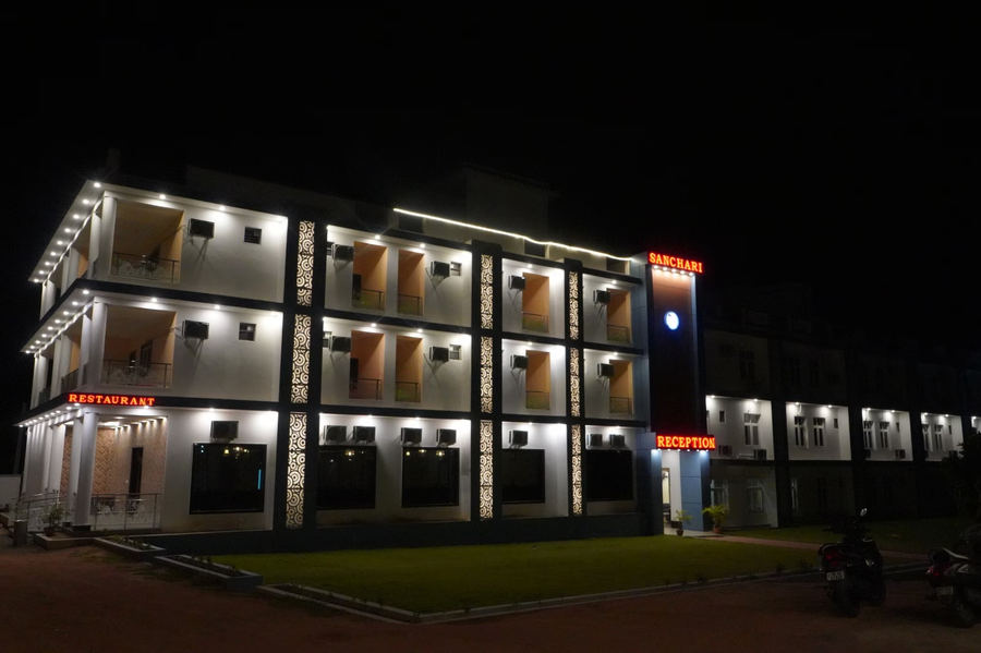 Sanchari Resort & Restaurant,Bolpur,3 star