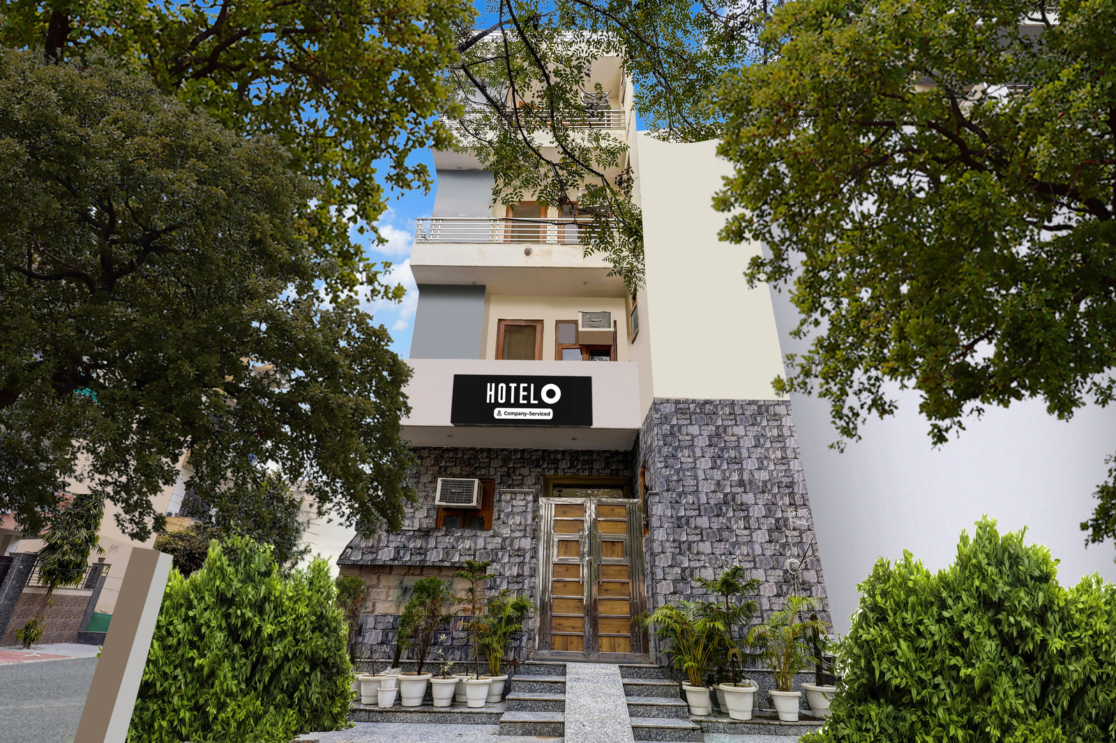 Hotel O Sector 52 Gurgaon,,3 star