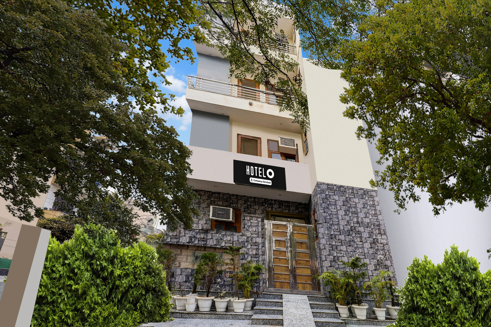 Hotel O Sector 52 Gurgaon,,3 star