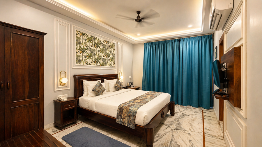 the crescent udaipur boutique hotel near lake pichola