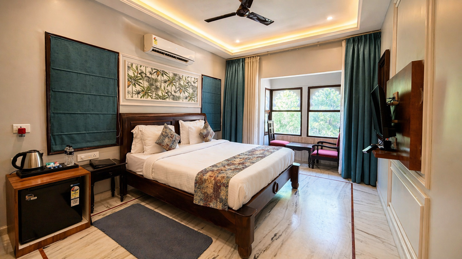 the crescent udaipur boutique hotel near lake pichola
