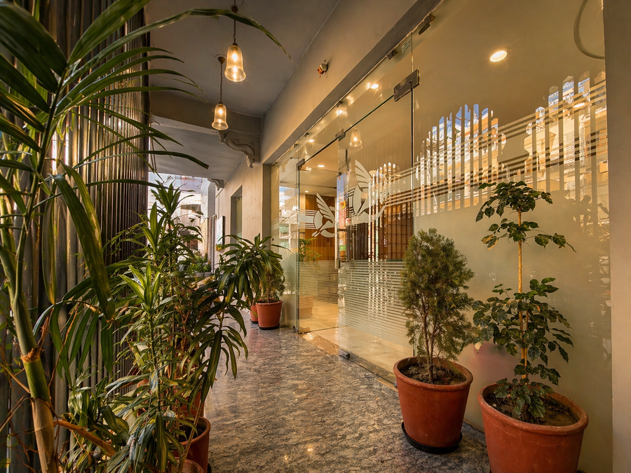 the crescent udaipur boutique hotel near lake pichola
