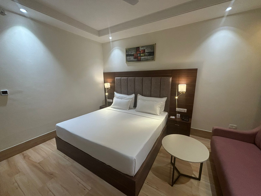 clarks inn suites agra