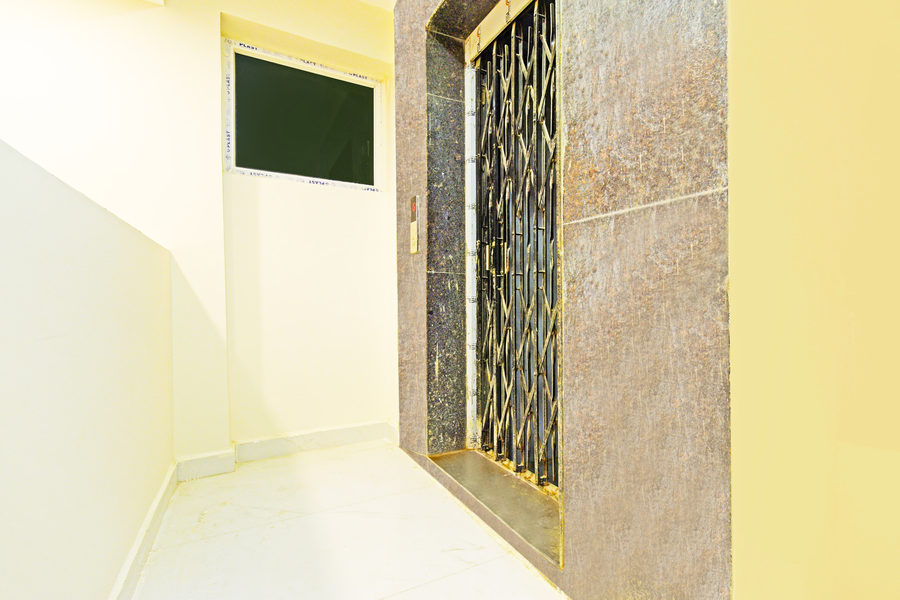 Super Collection O Sanath Nagar Near Railway Station,,3 star