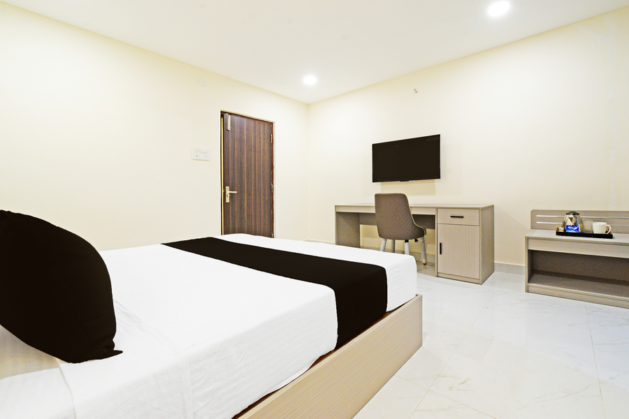 super collection o sanath nagar near railway station